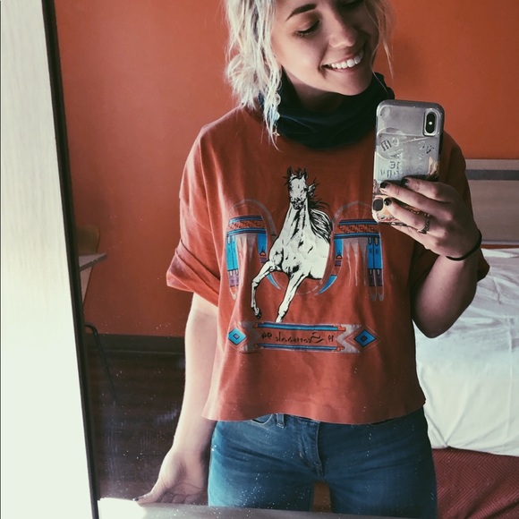 Meet your Posher, Kelsey - Picture 2 of 5